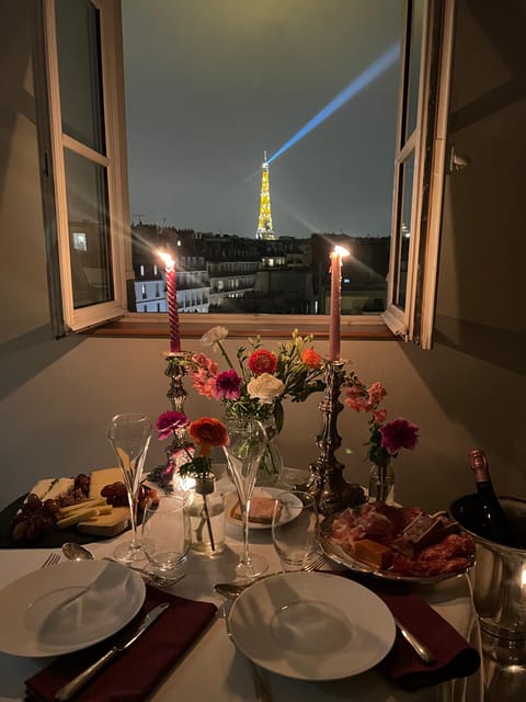 Paris : Private Romantic Dinner With an Eiffel Tower View - Dining Experience