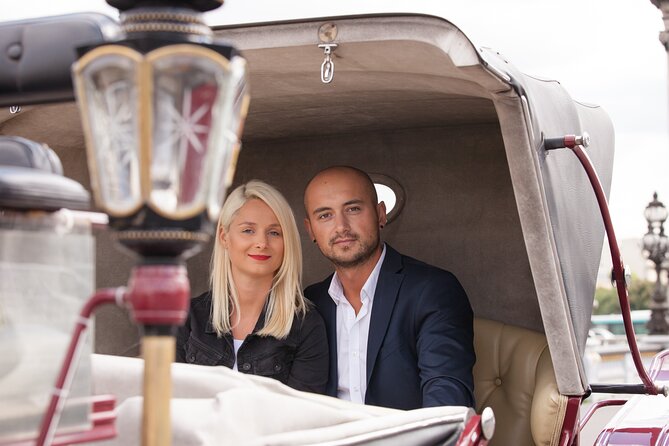 Paris Private Romantic Horse & Carriage Ride - Meeting Point