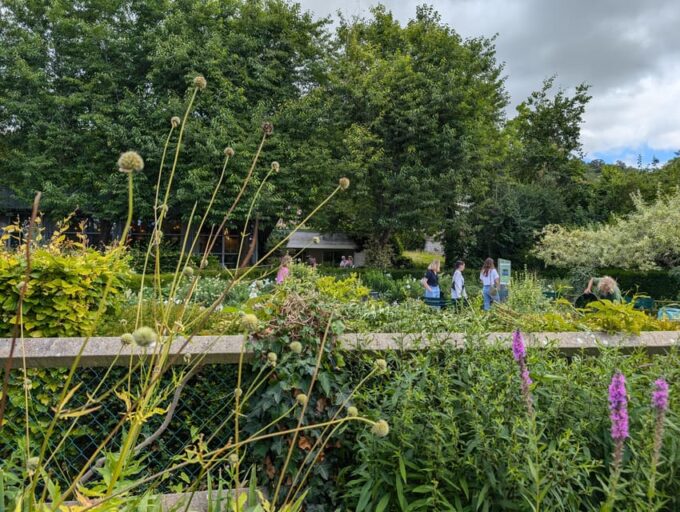 Paris: Private Round-Trip Transfer to Giverny - Starting Times and Availability