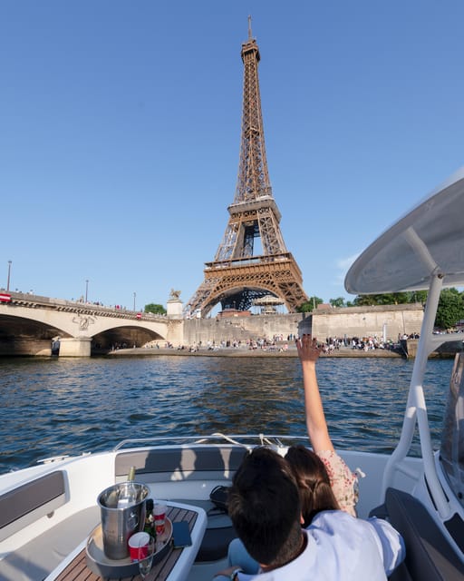 Paris: Private Seine River Cruise - Preparing for the Cruise