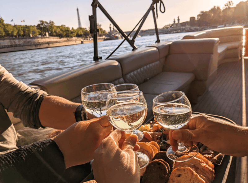 Paris: Private Sunset Sein Cruise With Aperitif and Pick-Up - Comfort and Convenience