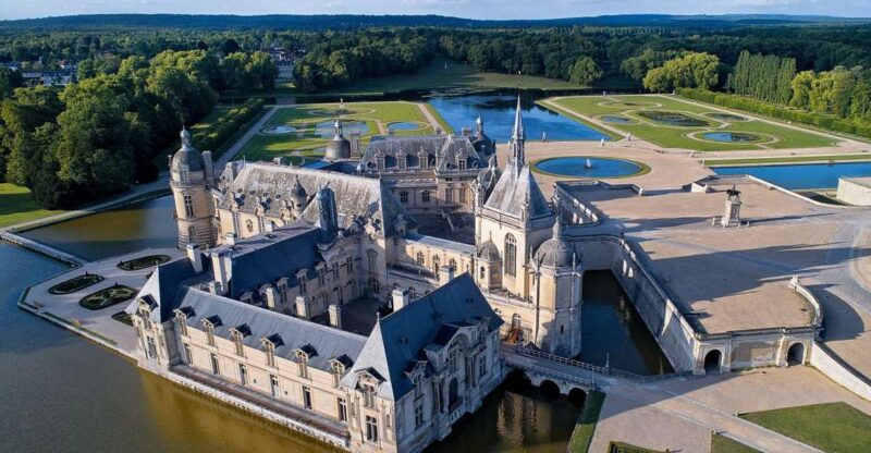 Paris: Private Tour of Domaine De Chantilly Ticket&Transfer - Included Amenities and Logistics