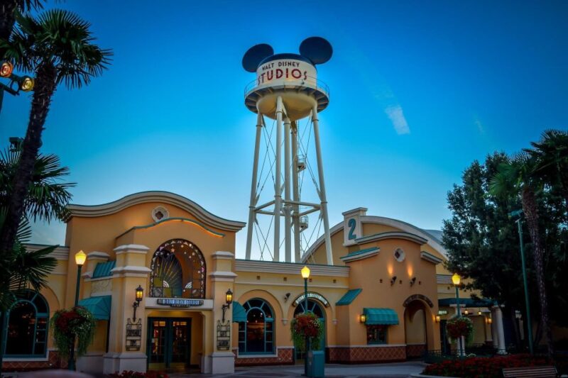 Paris: Private Van Transfer From CDG Airport to Disneyland - Pricing and Booking Details