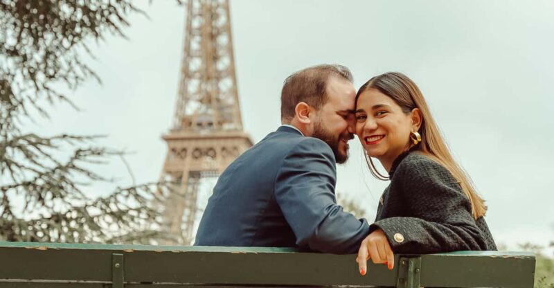 Paris: Quick Street Photoshoot - Language and Accessibility