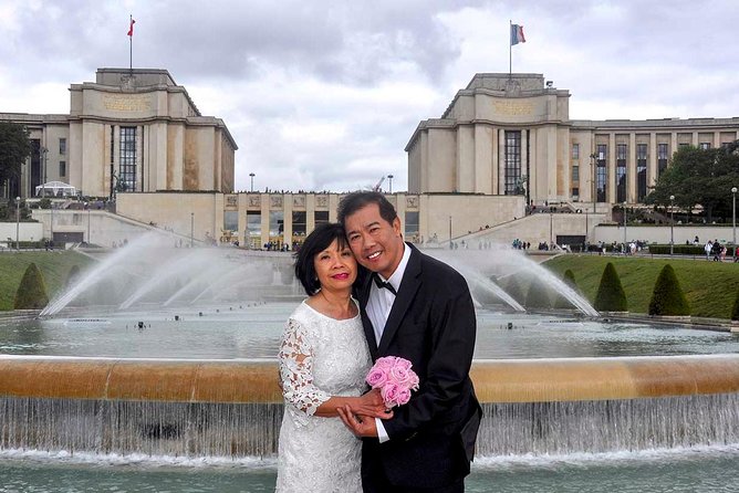 Paris Renew Your Wedding Vows Experience With Professional Photographer - Professional Photographer