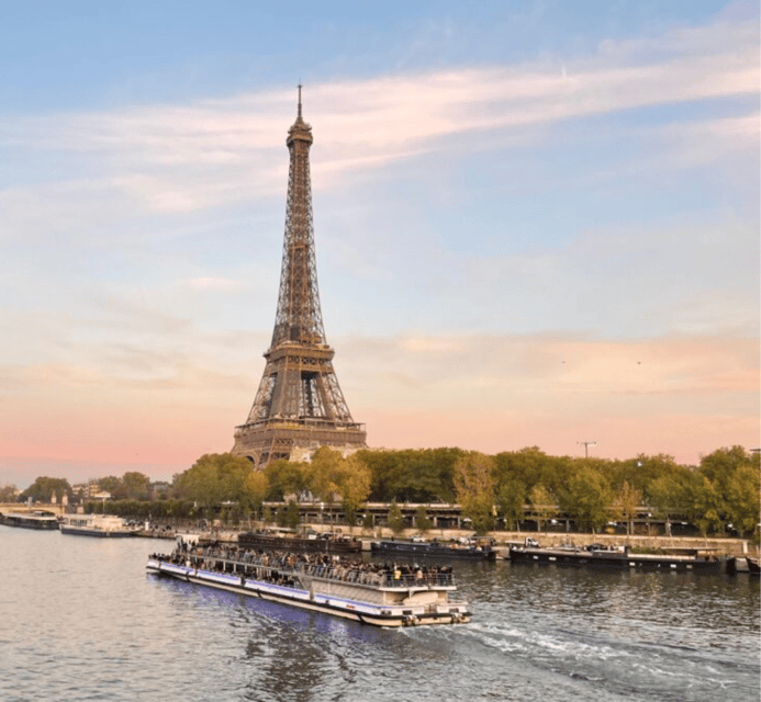 Paris : Rivercruise and Louvre Guided Tour SEMI PRIVATE - Key Points