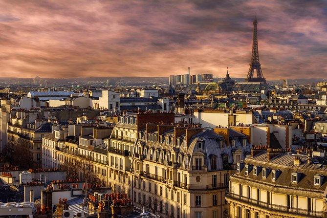 Paris Romantic Seine River Cruise and Night Tour With Dinner - Dining Experience and Menu