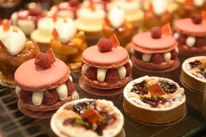 Paris Saint-Germain French Gastronomy Tasting Food Tour - Recommended Attire
