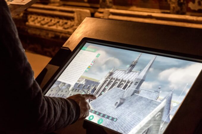 Paris: Sainte-Chapelle and Conciergerie Combined Tickets - Closing Information