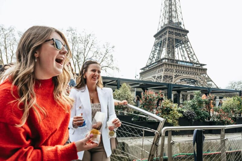 Paris: Seine Cruise and Macaron Tasting by the Eiffel Tower - Indulging in Gourmet Macarons During the Tour