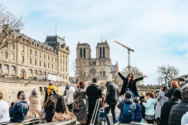 Paris: Seine Cruise and Macaron Tasting by the Eiffel Tower - Key Details and Important Information