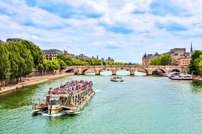 Paris: Seine Cruise & Crepe Tasting Near the Eiffel Tower - Customer Feedback