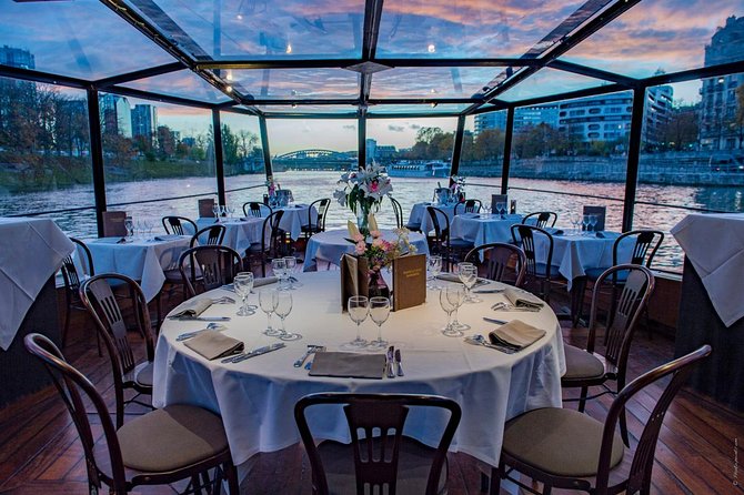 Paris Seine River Dinner Cruise With Champagne and Window Seating - Traveler Feedback on Service