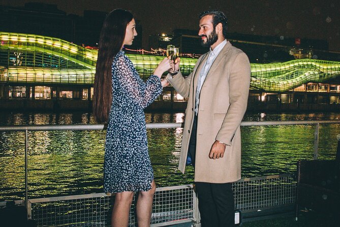 Paris Seine River Dinner Cruise With Rooftop and Live Singer - Included Glass of Wine