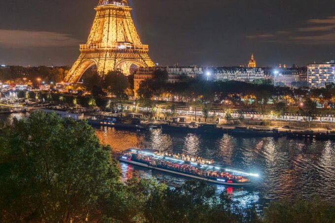 Paris: Seine River Sightseeing Cruise by Bateaux Mouches - Frequently Asked Questions