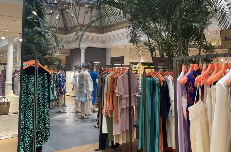 Paris: Shopping Spree & Walking Tour With a Local Guide - Included in the Tour