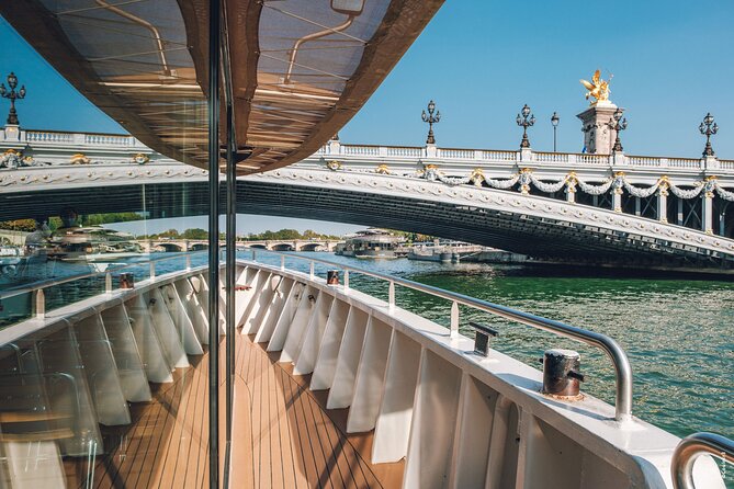 Paris Sightseeing Tour With Seine River Cruise From Disneyland - Seine River Cruise Experience