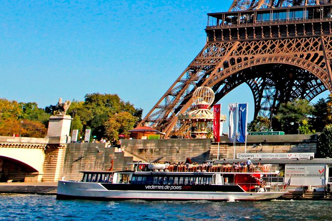 Paris Sightseeing Tour With Seine River Cruise From Disneyland - Accessibility and Policies
