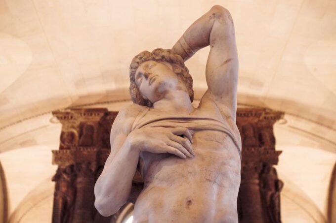 Paris: Skip-The-Line Louvre Highlights Tour With Mona Lisa - Meeting Point Location