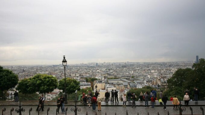 Paris: Small Group Montmartre Tour & Sacre Coeur - Meeting Point and Getting There