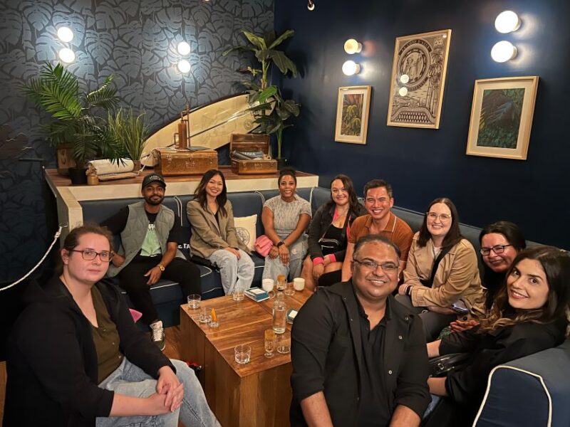 Paris :Solo Travellers Meet-Up and Explore Fun, Great Bars - Key Points