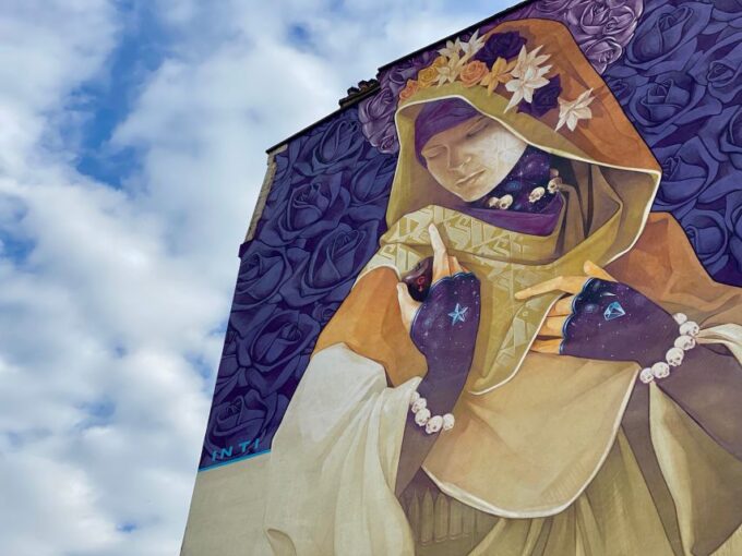 Paris: Street Art Smartphone Audio-Guided Tour - Languages Available