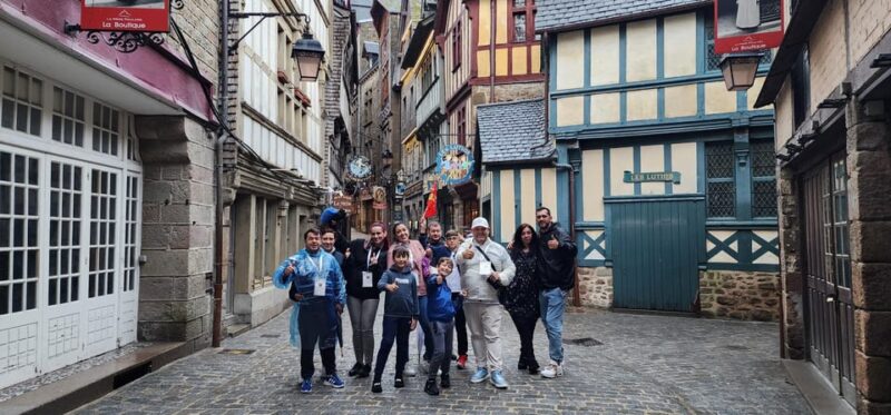 Paris to Mont Saint-Michel Day Trip in Luxury Van Live Guide - Itinerary