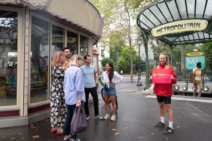 Paris: Top 30 Sites Tour With Expert Guide - Important Considerations