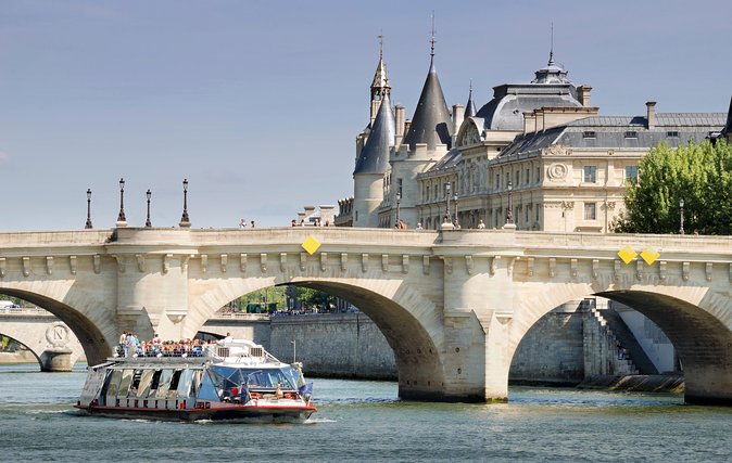 Paris Tour With Lunch at the Eiffel Tower and Seine River Cruise - Panoramic Coach Tour of Paris