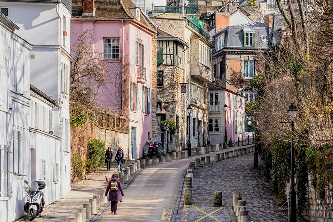 Paris: Uncover the Secrets of Montmartre Small-Group With a Guide - Exploring Montmartres Charms