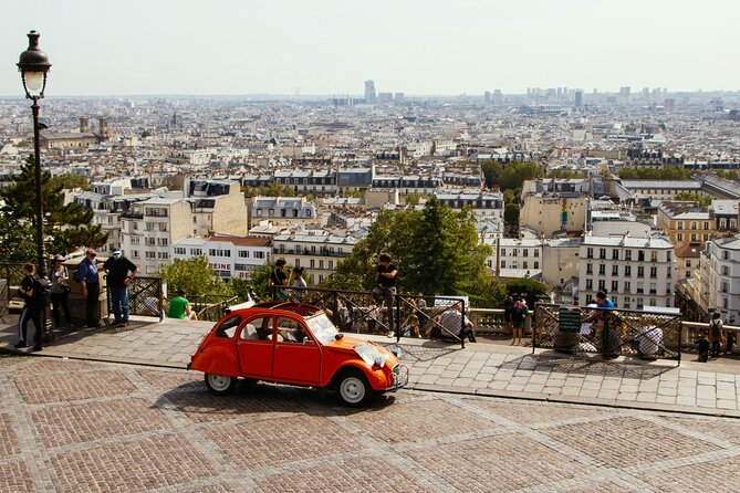 Paris: Uncover the Secrets of Montmartre Small-Group With a Guide - Engaging With the Guide