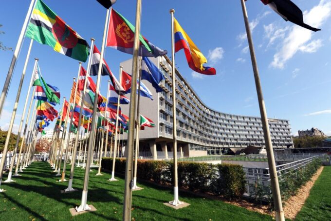 Paris: UNESCO Headquarters Tour - Architectural Features