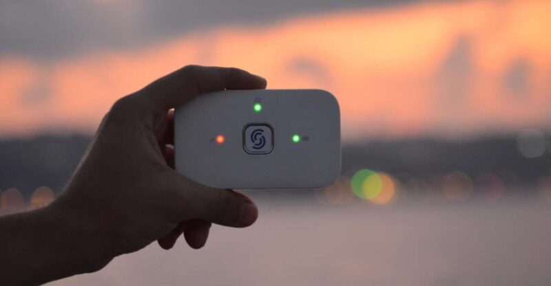 Paris: Unlimited 4G Internet & Pocket WiFi in France & EU - Pickup and Delivery