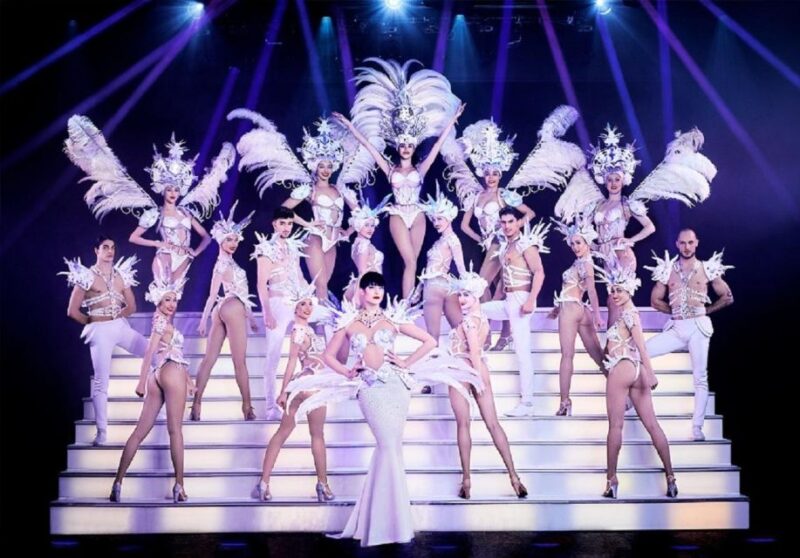 Paris: VIP Dinner and Cabaret Show at Paradis Latin - Show Highlights