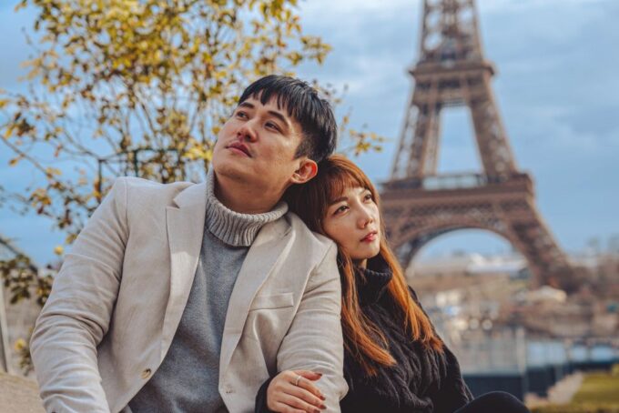 Paris: VIP Eiffel Tower & Louvre Photo Shoot - Transportation Information