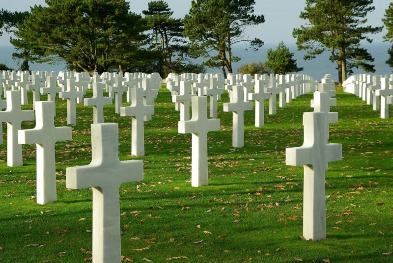 Paris VIP: Normandy D-Day Beaches Chauffeur Driven Tour 12hr - American Cemetery in Colleville-sur-Mer