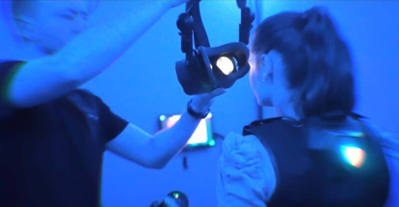 Paris: Virtual Reality 4D Escape Room Space Adventure - Key Points