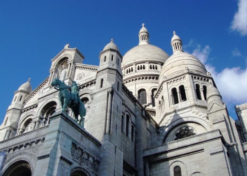 Paris: Walking Tour of Montmartre - Exploring the Artists Quarter