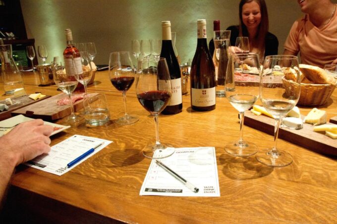 Paris: Wine and Cheese Lunch - What to Expect During the Tasting