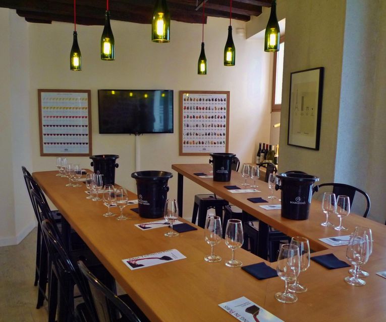 Paris: Wine and Cheese Pairing - Atmosphere and Setting