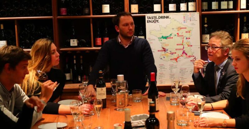 Paris: Wine Tasting Dinner at the Chateau - Key Points