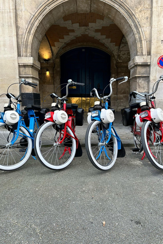 Pariss Vintage Right Bank (3h) : E-Solex Bike Guided Tour - Prohibited Items