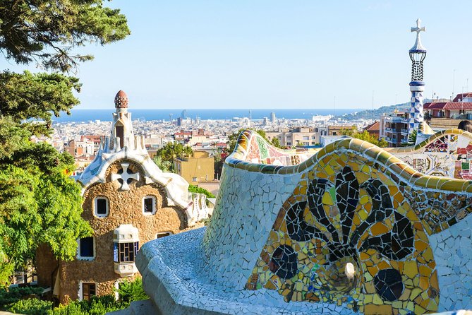 Park Guell Guided Tour With Skip the Line Tickets - Accessibility and Group Size