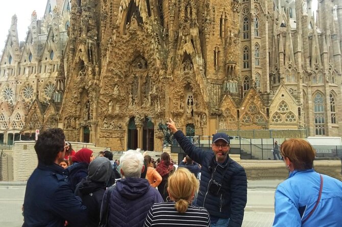 Park Guell & Sagrada Familia Private Tour With Hotel Pick-Up - Cancellation Policy and Exclusions