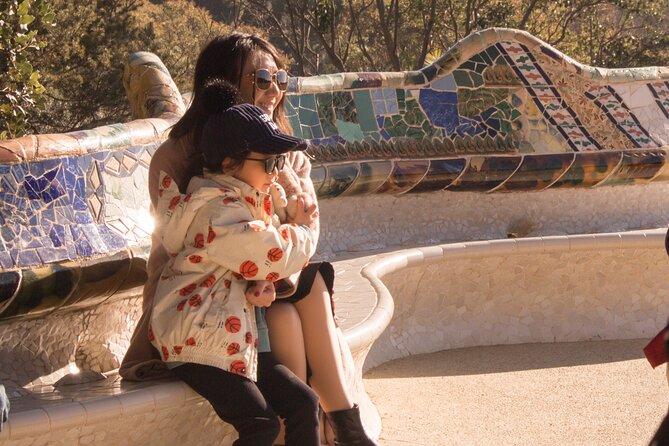Park Guell Small Group Guided Tour With Skip the Line Ticket - Inclusions and Exclusions