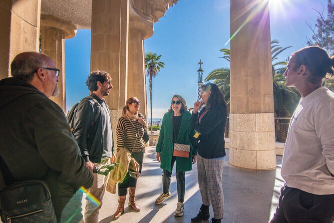 Park Guell Small Group Guided Tour With Skip the Line Ticket - Traveler Feedback: Negative