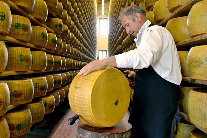 Parmigiano Reggiano & Balsamic Vinegar Private Tour and Tasting - Traditional Balsamic Vinegar House Visit