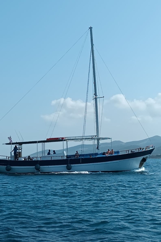 Paros Antiparos: Full-Day Sailing Cruise With Lunch & Drinks - Included Amenities