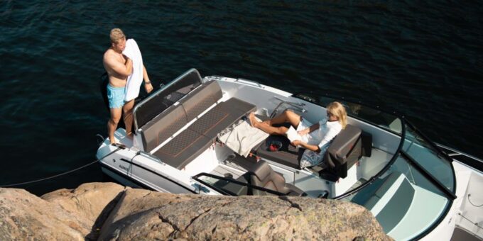 Paros: Antiparos Island and Despotiko Private Boat Trip - Fast Speedboat Ride to Destinations