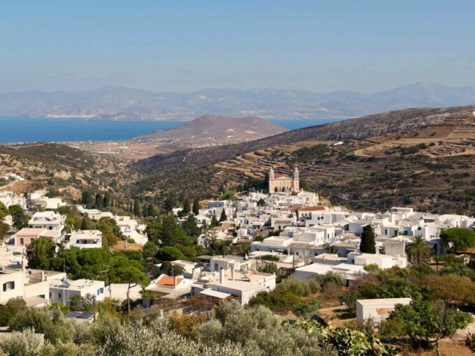 Paros & Antiparos Islands French Tour Including Lunch - Ekatontapyliani Church and Fortresses